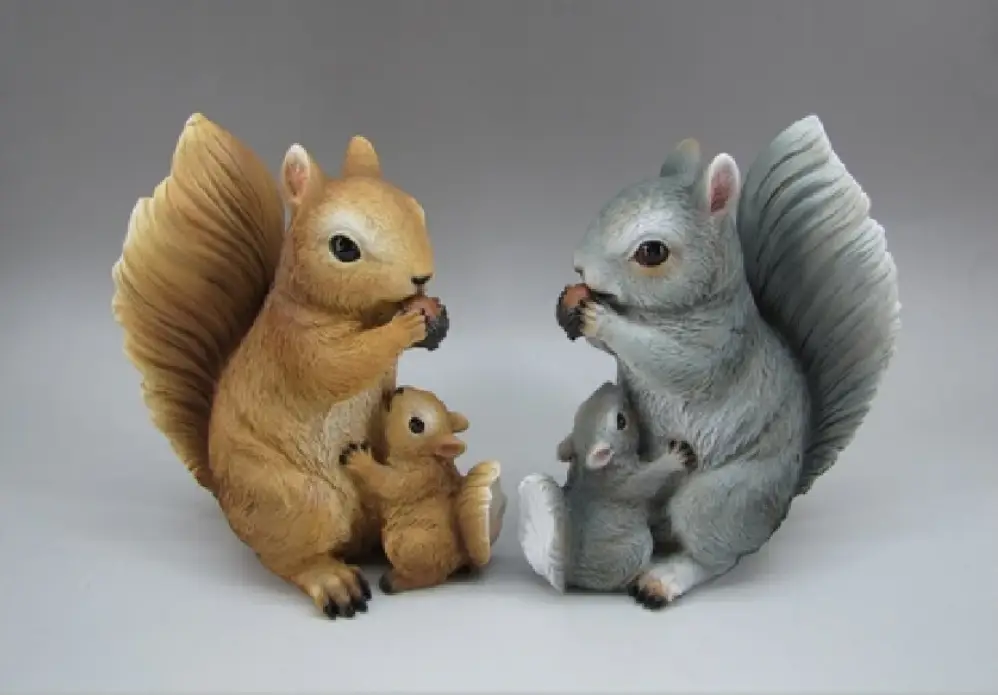 MayRich Company Mom & Baby Squirrel Figurine - Figurines Memorial Decor