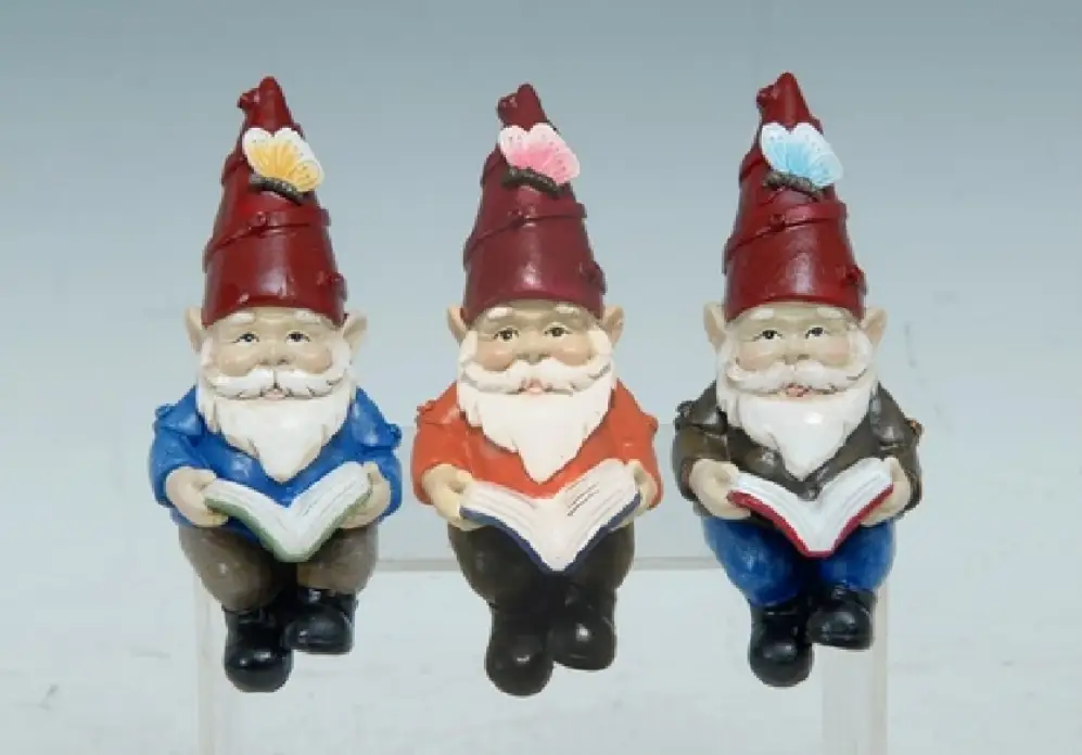 MayRich Company Resin Figurine Gnome Book Reading Pot Hangers - Decorative Plaques Garden Sculptures & Statues
