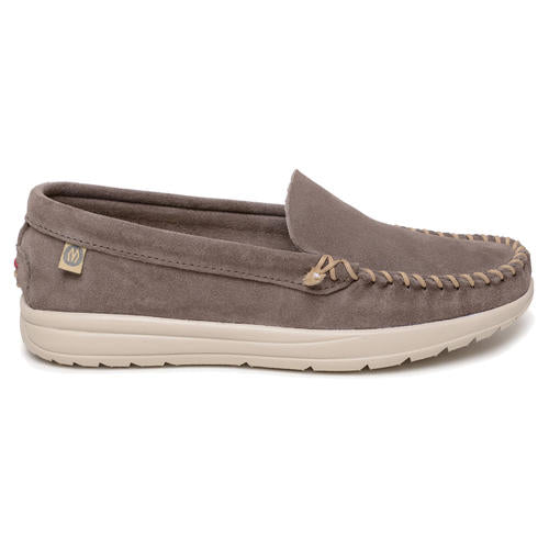 Women's Discover Classic Moccasin Loafer