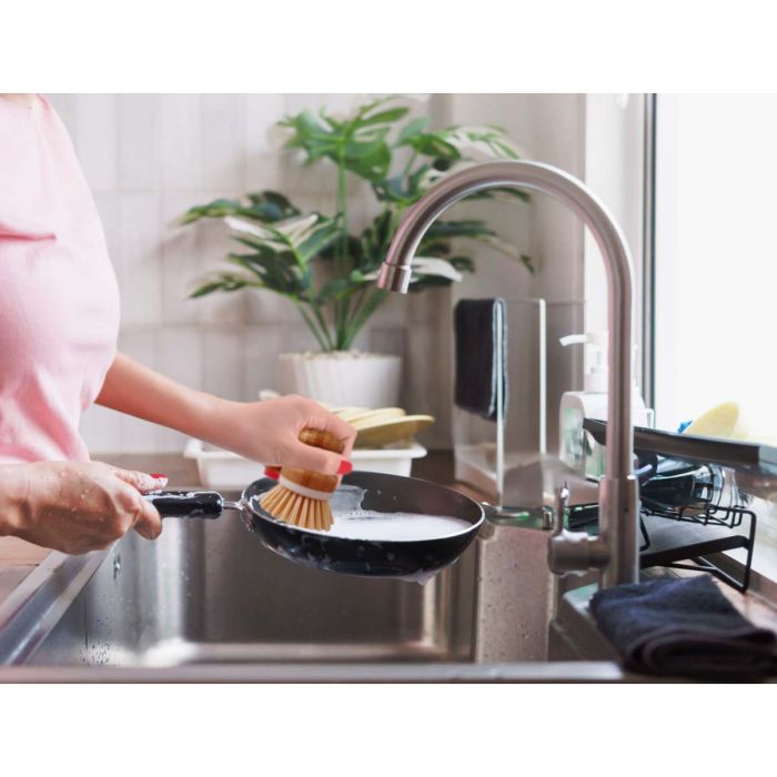 Kitchen Bamboo Handle Dishwashing/Vegetable Brush