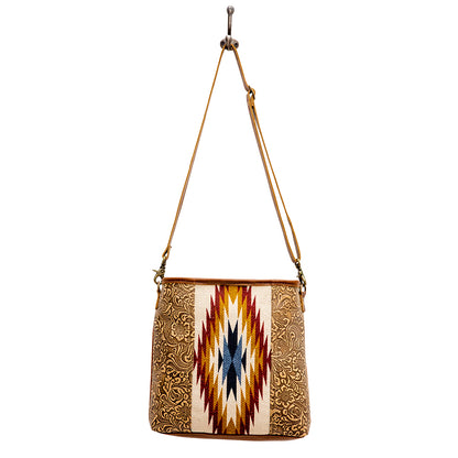 Luzy Shoulder Bag